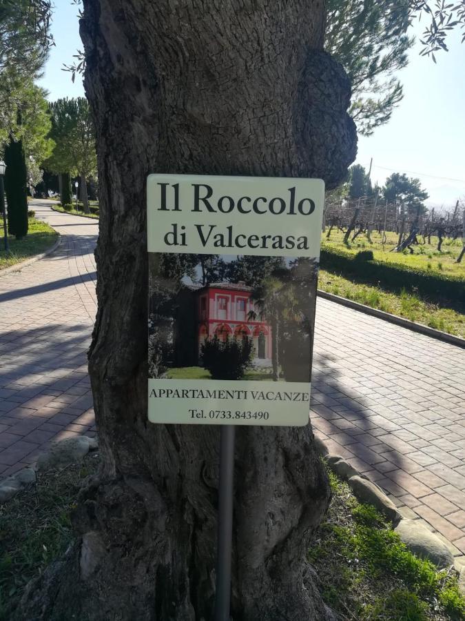 Апартаменты Il Roccolo Di Valcerasa Treia Экстерьер фото